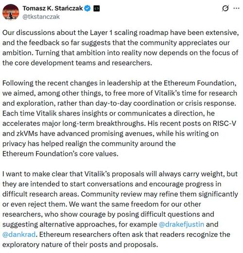 An infographic showing the benefits of using renewable energy in cryptocurrency mining.
